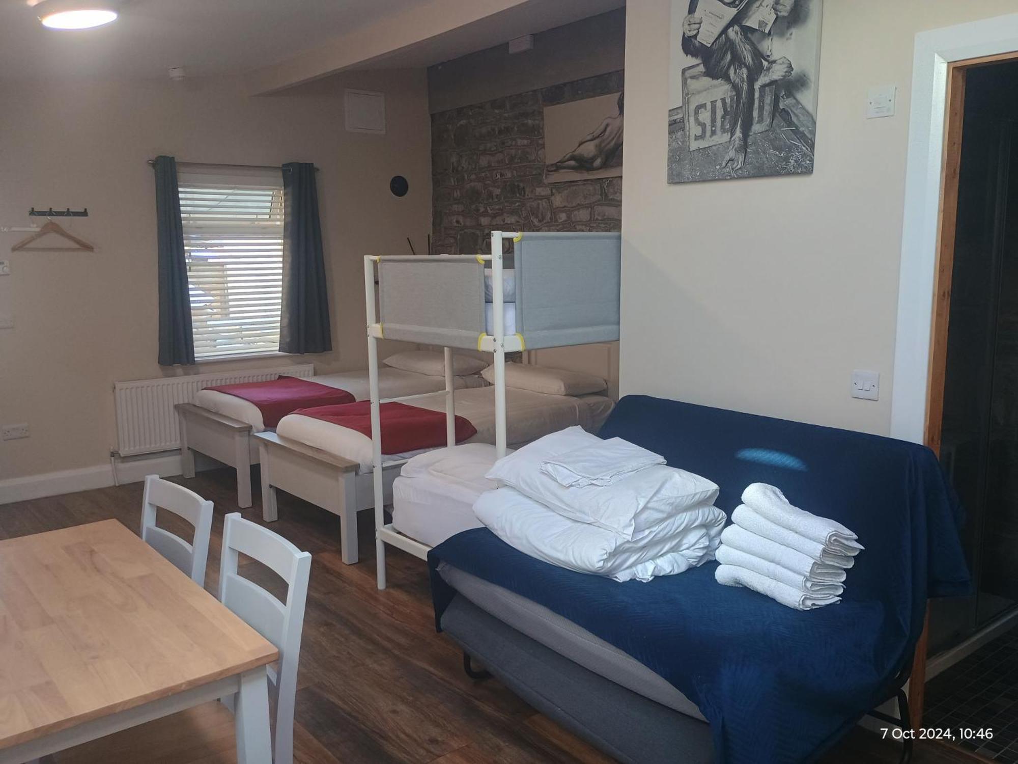 קרלו Matty'S Pub - Apartment'S מראה חיצוני תמונה